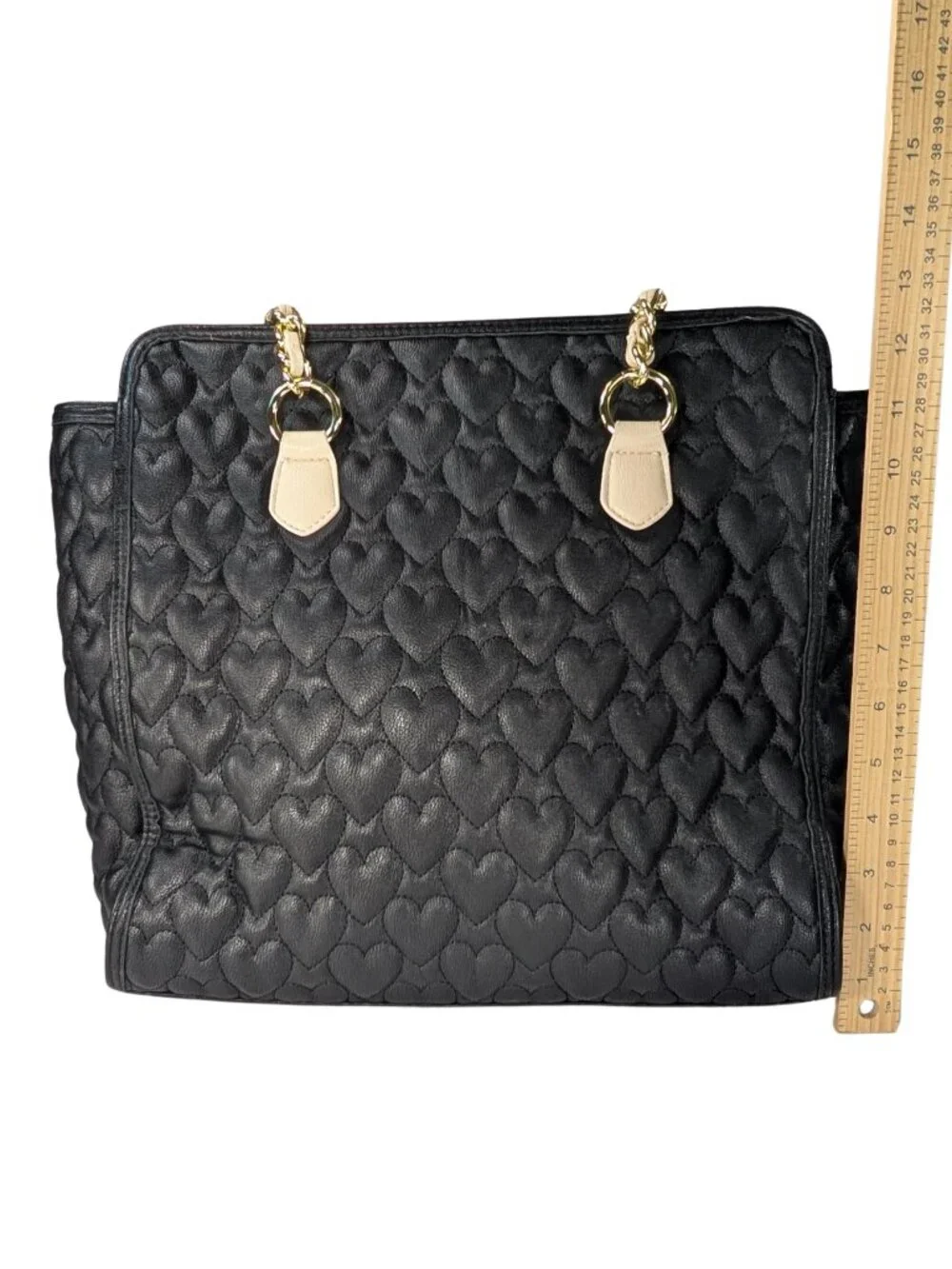Betsey Johnson NWT Be My Honey Bun Black Cream Faux Leather Love Heart Tote